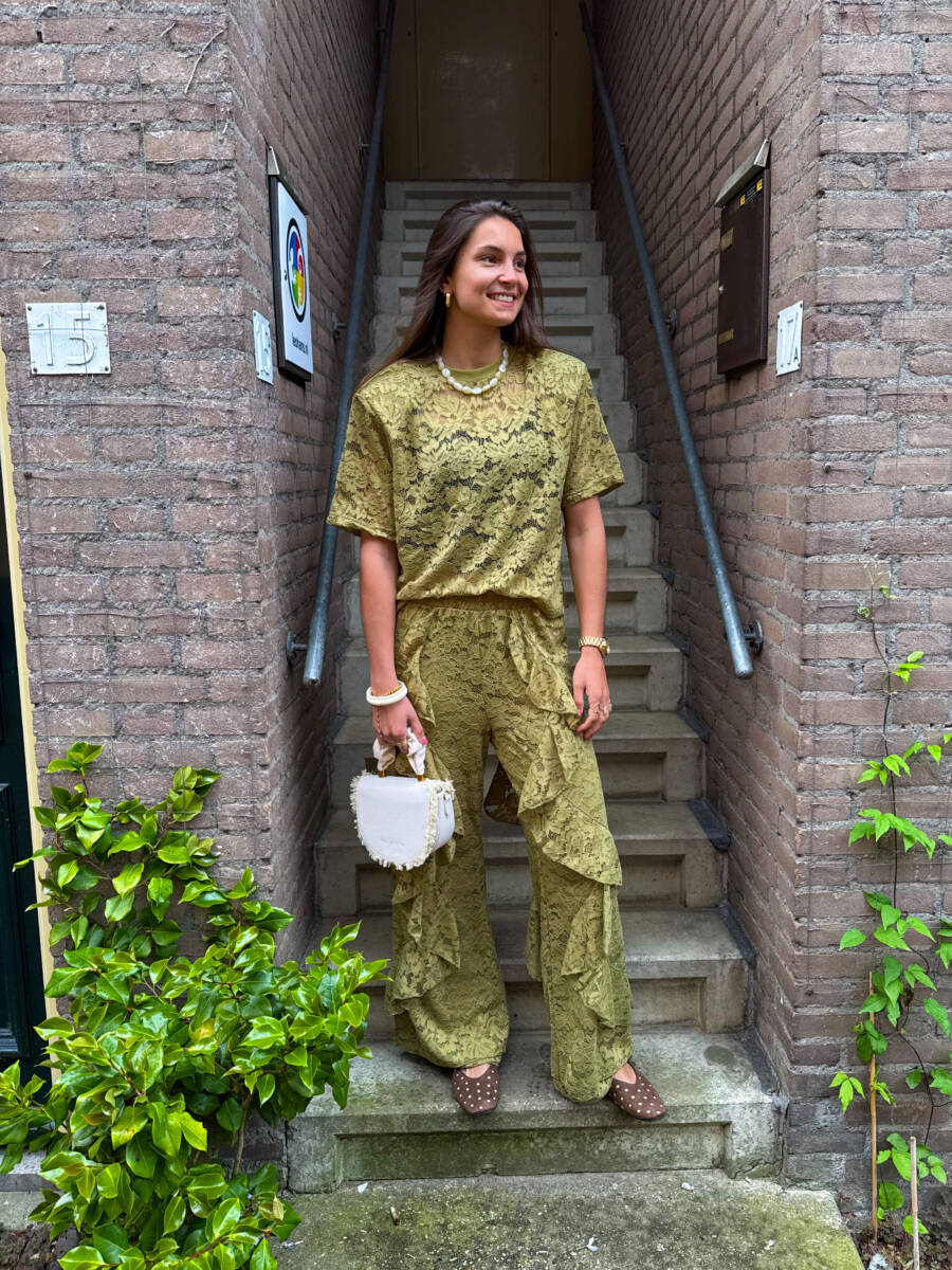 Aya Broek - Angie T-Shirt Aya Broek - Angie T-Shirt