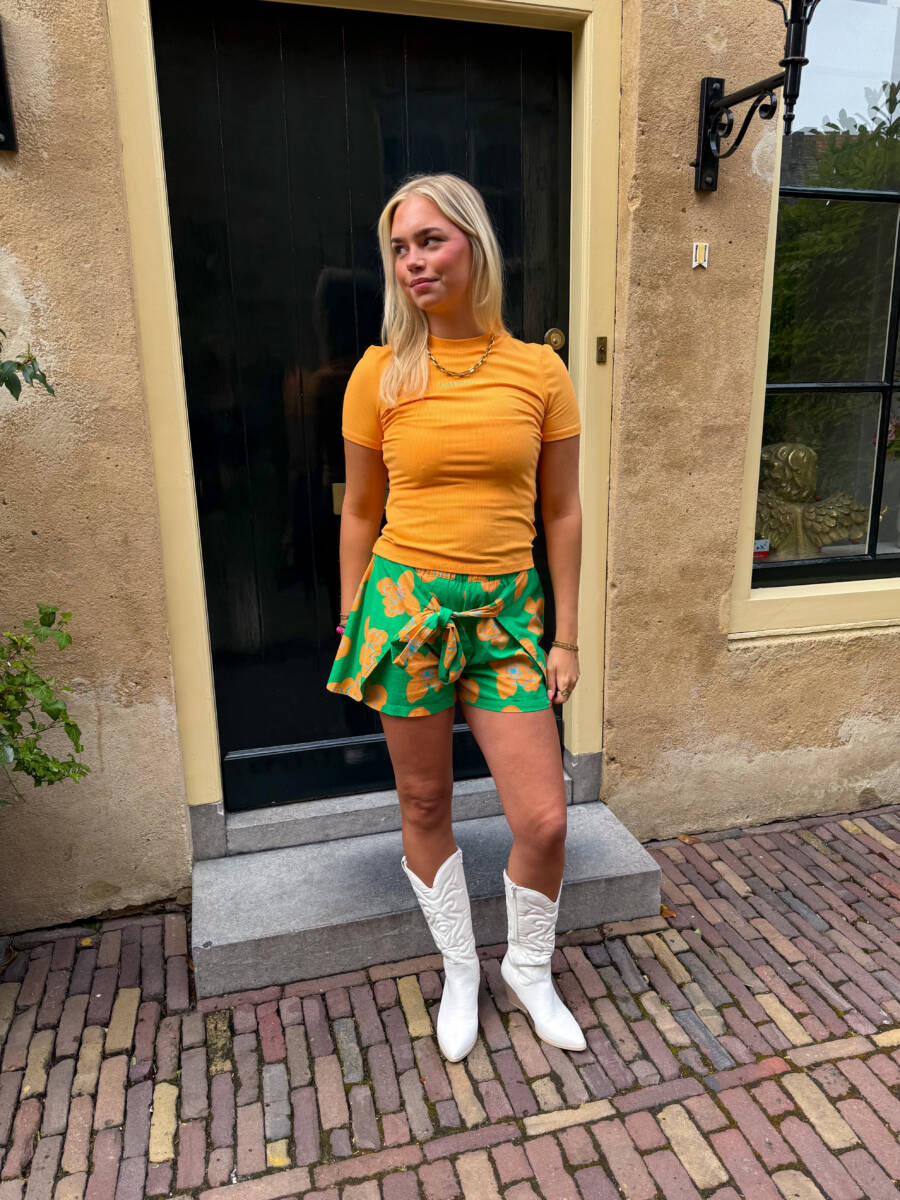 Mila Short - Mila Short